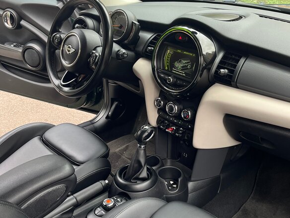 2017 Mini Hatch Cooper III (F55/F56), зелёный, 1800000 рублей - вид 6