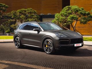 2020 Porsche Cayenne Turbo S E-Hybrid III, чёрный, 13500000 рублей, вид 4
