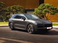 2020 Porsche Cayenne Turbo S E-Hybrid III, чёрный, 13000000 рублей - вид 3