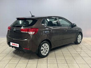 2017 Kia Rio III Рестайлинг, коричневый, 890000 рублей, вид 5