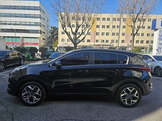 2021 Kia Sportage IV Рестайлинг, серый, 1800777 рублей, вид 5