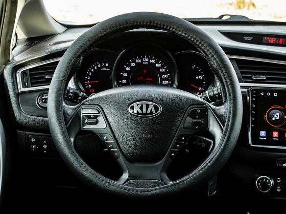 2016 Kia Ceed II Рестайлинг, серый, 1030000 рублей - вид 13
