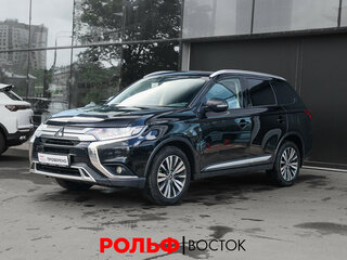 2020 Mitsubishi Outlander III Рестайлинг 3, чёрный, 2450000 рублей, вид 1