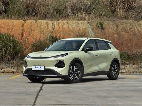 2026 Changan Qiyuan Q05 51.9 kWh II, зелёный, 2266000 рублей, вид 2