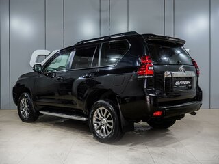 2019 Toyota Land Cruiser Prado 150 Series Рестайлинг 2, чёрный, 4399000 рублей, вид 2