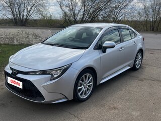2020 Toyota Corolla XII (E210), серебристый, 1700000 рублей, вид 1