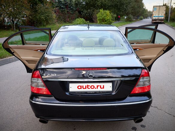 2008 Mercedes-Benz E-Класс 230 III (W211, S211) Рестайлинг, чёрный, 1400000 рублей - вид 17