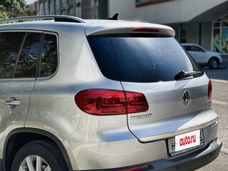 2012 Volkswagen Tiguan I Рестайлинг, серебристый, 1250000 рублей, вид 3