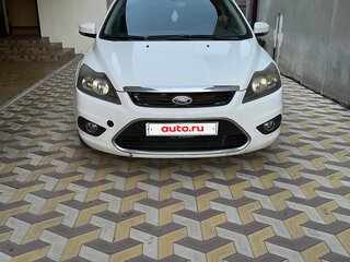 2010 Ford Focus II Рестайлинг, белый, 580000 рублей, вид 1