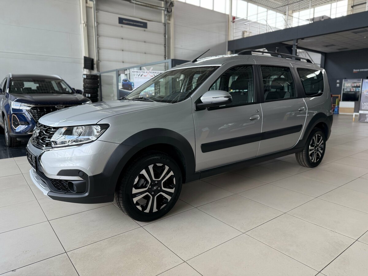 Открыть фотографии: Lada (ВАЗ) Largus I Рестайлинг