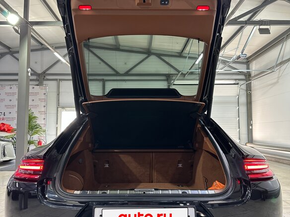 2017 Porsche Panamera 4S II, чёрный, 5850000 рублей - вид 34