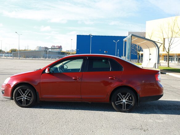 2008 Volkswagen Jetta V, красный, 450000 рублей - вид 5