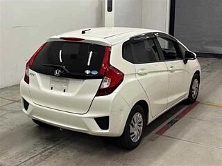 2019 Honda Fit III Рестайлинг, белый, 1100000 рублей, вид 4