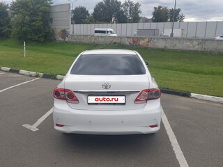 2013 Toyota Corolla X (E140, E150) Рестайлинг, белый, 980000 рублей, вид 4