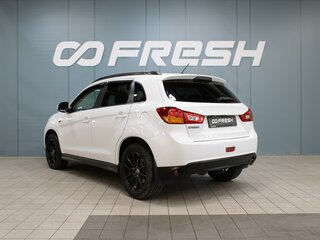 2014 Mitsubishi ASX I Рестайлинг, белый, 1450000 рублей, вид 2