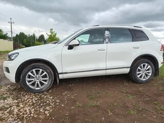 2011 Volkswagen Touareg II, белый, 1800000 рублей, вид 4