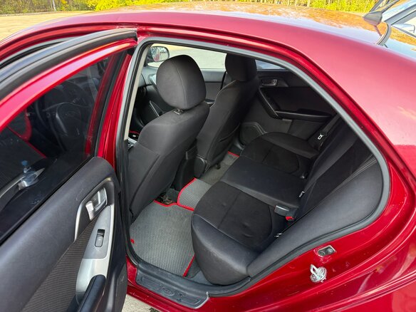 2010 Kia Cerato 6-speed II, красный - вид 8
