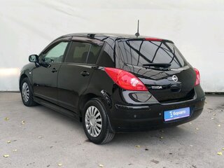 2011 Nissan Tiida I Рестайлинг, чёрный, 600000 рублей, вид 4