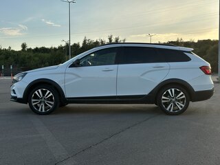 2019 Lada (ВАЗ) Vesta SW Cross I, белый, 1050000 рублей, вид 5
