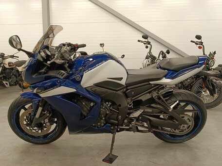 2013 Yamaha FZ1, синий, 620000 рублей, вид 4