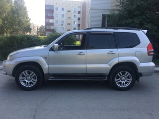 2007 Toyota Land Cruiser Prado 120 Series, серебристый, 1770000 рублей, вид 3
