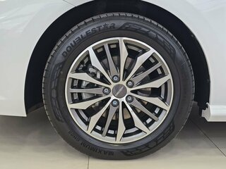 2023 Omoda S5, белый, 1689000 рублей, вид 4