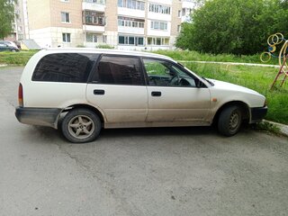 1997 Nissan Avenir I (W10), белый, 150000 рублей, вид 2