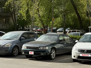 2000 Nissan Laurel VIII (C35), синий, 750000 рублей, вид 2