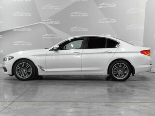 2019 BMW 5 серии 520d xDrive VII (G30/G31/G38), белый, 4000000 рублей, вид 2