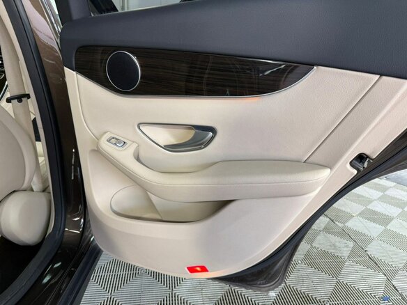 2016 Mercedes-Benz GLC 250 I (X253), коричневый, 3000000 рублей - вид 23