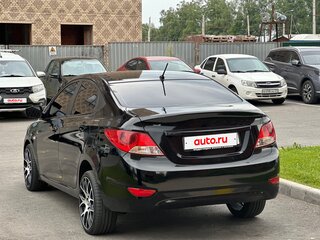 2011 Hyundai Solaris I, чёрный, 489999 рублей, вид 4