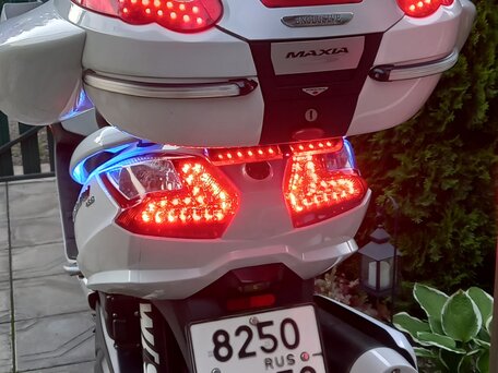 2013 Sym Maxsym 400, белый, 480000 рублей, вид 2