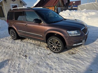 2015 Skoda Yeti I Рестайлинг, коричневый, 1380000 рублей, вид 5