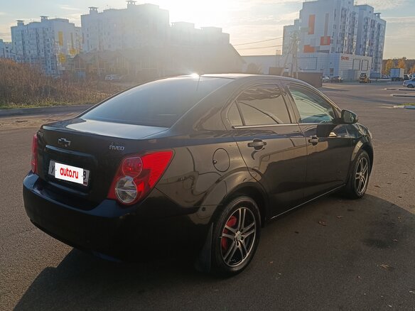2013 Chevrolet Aveo II, чёрный, 560000 рублей - вид 5