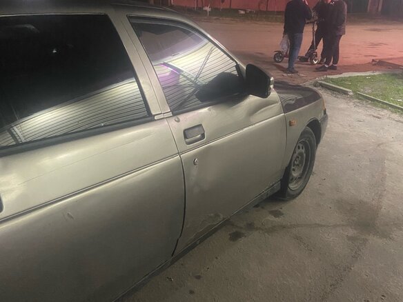 2002 Lada (ВАЗ) 2112, серый, 120000 рублей - вид 5