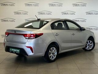 2017 Kia Rio IV, серебристый, 1450000 рублей, вид 2