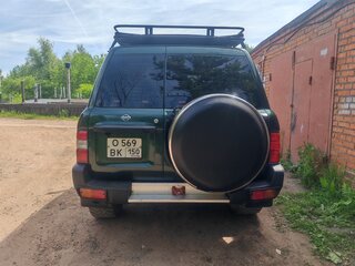 1998 Nissan Patrol V (Y61), зелёный, 1680000 рублей, вид 5
