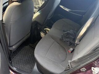 2012 Hyundai Solaris I, фиолетовый, 745000 рублей, вид 4