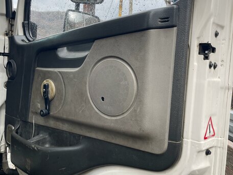 2011 Volvo FM, белый, 2490000 рублей, вид 5