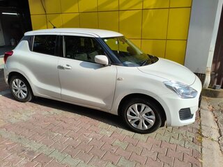 2021 Suzuki Swift MHEV V, белый, 1200000 рублей, вид 2