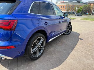2021 Audi Q5 55 TFSI e II (FY) Рестайлинг, синий, 4130000 рублей, вид 3