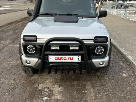2021 Lada (ВАЗ) 2121 (4x4) Urban I Рестайлинг (2020), серебристый, 1200000 рублей, вид 1