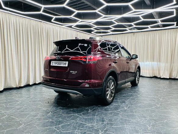 2018 Toyota RAV4 IV (XA40) Рестайлинг, красный, 2649900 рублей - вид 6