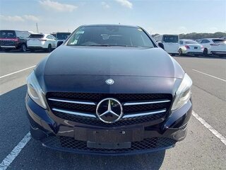 2014 Mercedes-Benz A-Класс 180 III (W176), фиолетовый, 1400000 рублей, вид 2