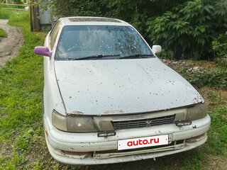 1990 Toyota Vista III (V30), белый, 160000 рублей, вид 1