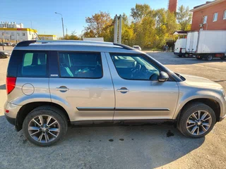 2017 Skoda Yeti I Рестайлинг, бежевый, 1950000 рублей, вид 3