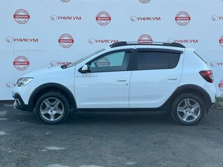 2020 Renault Sandero Stepway II Рестайлинг, белый, 1239000 рублей, вид 2