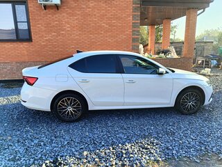 2021 Skoda Octavia IV (A8), белый, 1650000 рублей, вид 4