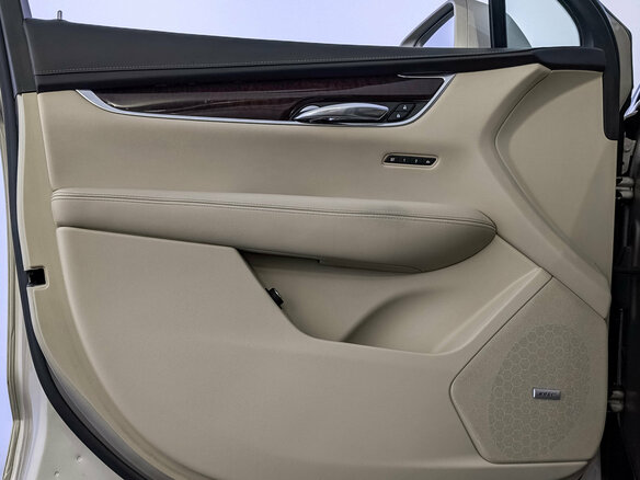 2016 Cadillac XT5 I, бежевый, 2399000 рублей - вид 18