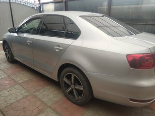 2013 Volkswagen Jetta VI, серебристый, 650000 рублей, вид 4